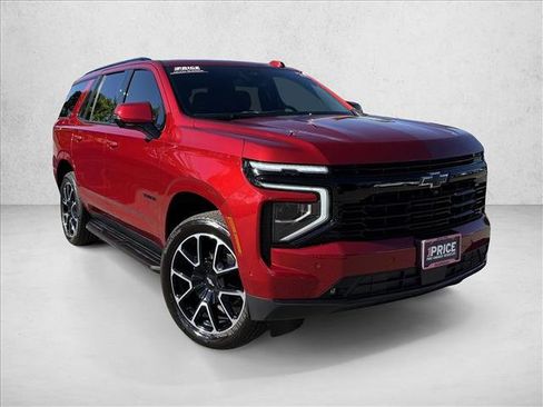 Used 2025 Chevrolet Tahoe RST w/ RST Capability Package AWD/4WD image 3