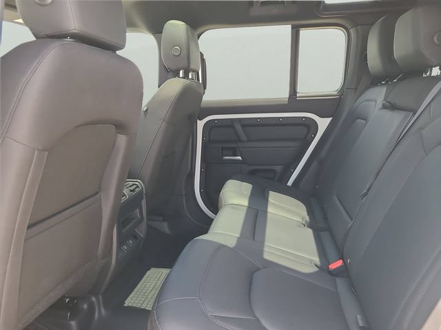 Used 2025 Land Rover Defender 110 S AWD/4WD image 6