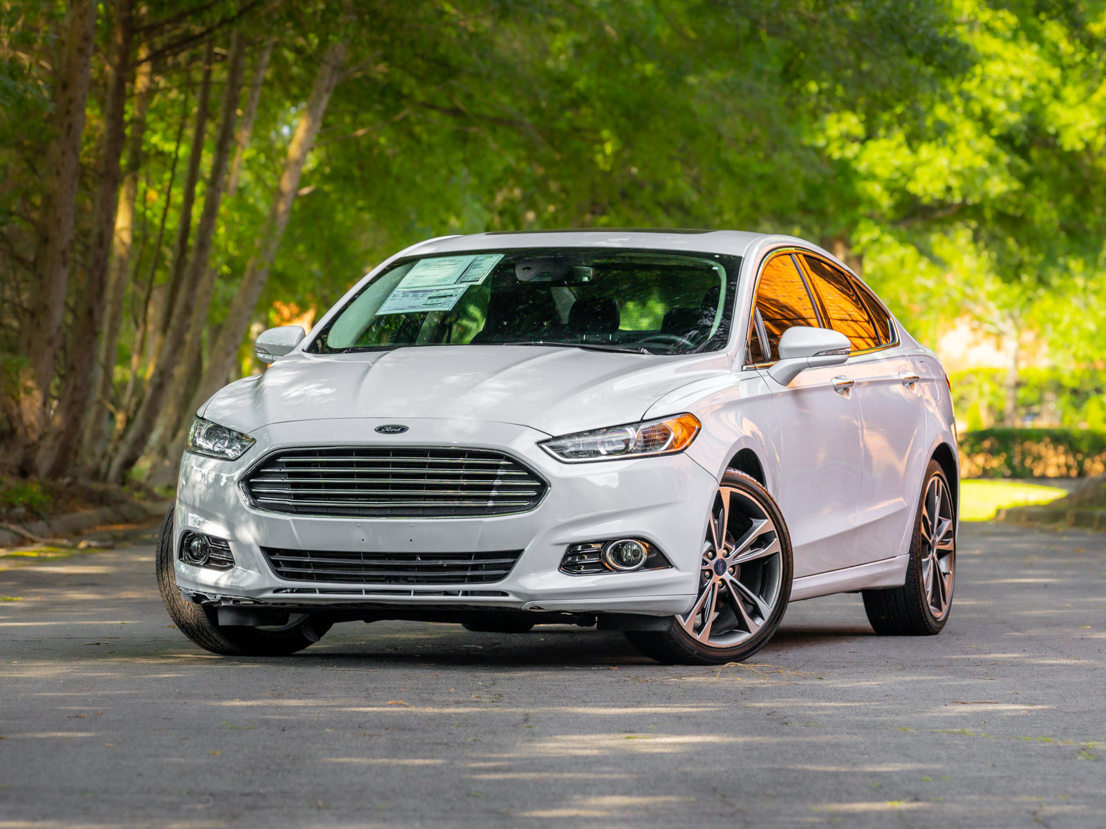 Used 2020 Ford Fusion Titanium FWD image 2