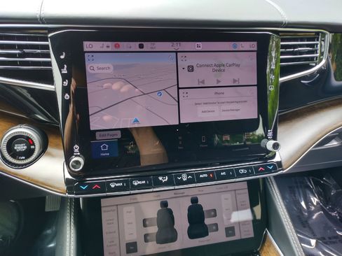 Used 2022 Jeep Grand Wagoneer Series II w/ Convenience Group III image 15