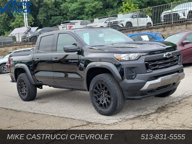 Used 2024 Chevrolet Colorado Trail Boss w/ Advanced Trailering Package AWD/4WD image 7
