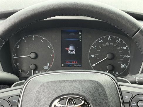 Used 2025 Toyota Corolla SE image 16