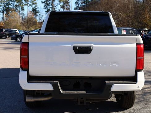 New 2025 Toyota Tacoma SR5 image 5