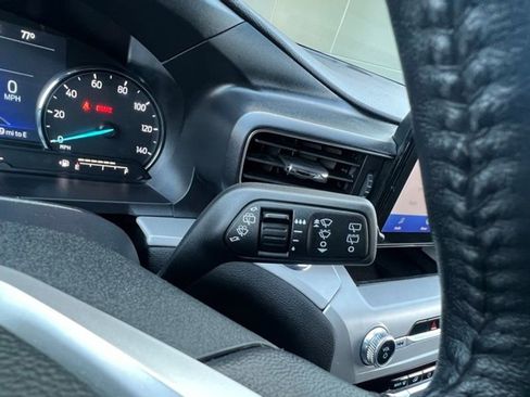 Used 2023 Ford Explorer XLT w/ Equipment Group 202A image 31