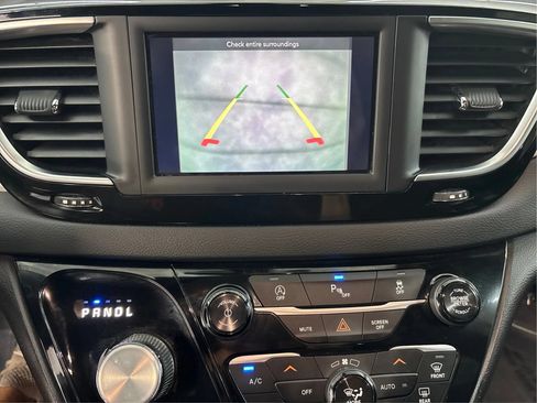 Used 2018 Chrysler Pacifica Touring Plus w/ S Appearance Package FWD image 34