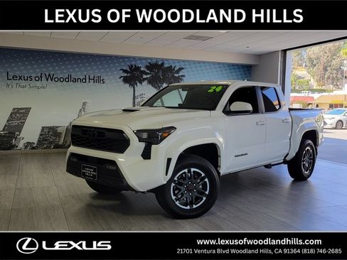 Used 2024 Toyota Tacoma TRD Sport AWD/4WD image 1