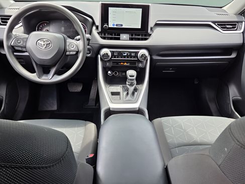 Used 2024 Toyota RAV4 XLE FWD image 13