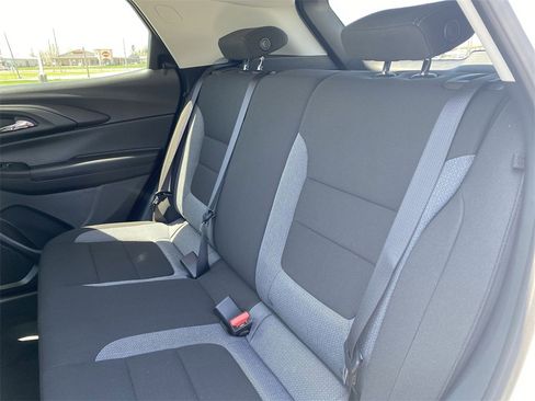 New 2025 Chevrolet TrailBlazer LT w/ LPO, Blackout Package image 30
