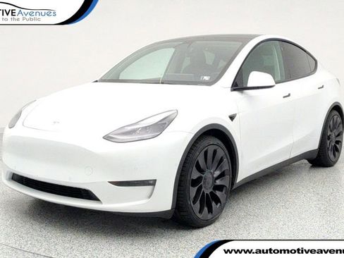 Used 2022 Tesla Model Y Performance image 1