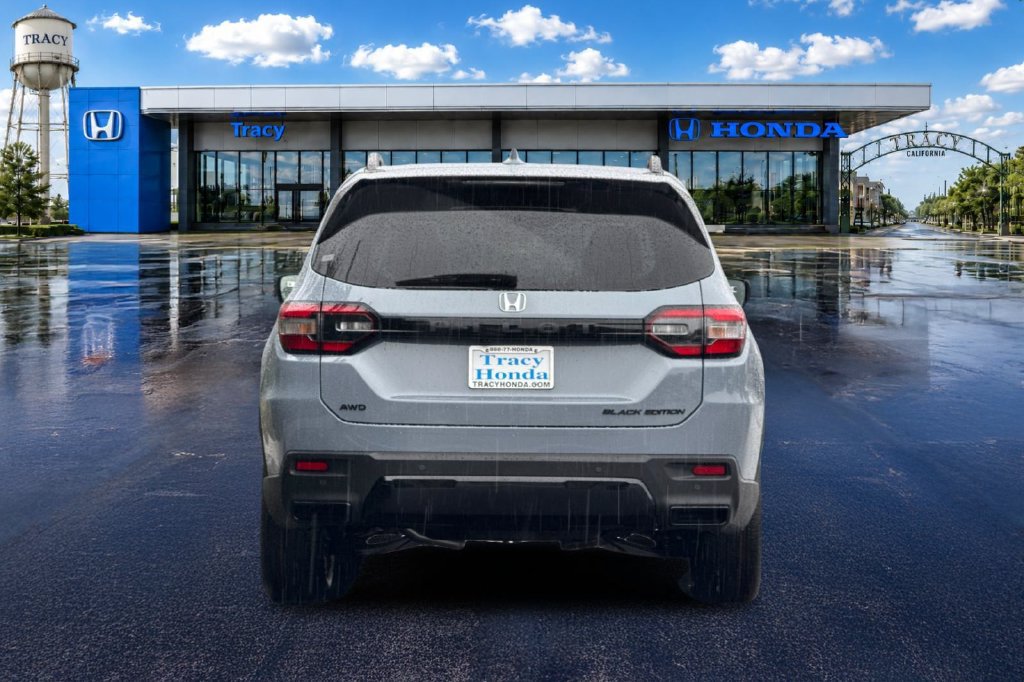 Used 2026 Honda Pilot Black Edition image 8