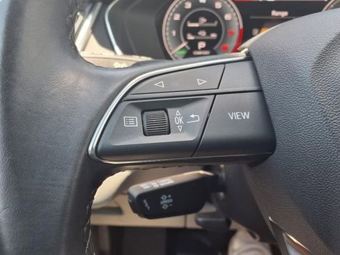 Used 2022 Audi Q5 e Premium image 26