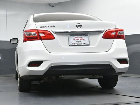 Used 2017 Nissan Sentra S FWD image 22
