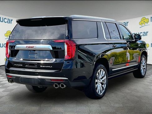 Used 2023 GMC Yukon XL Denali AWD/4WD image 6