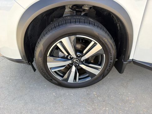 Used 2024 Nissan Rogue SL w/ SL Premium Package AWD/4WD image 27