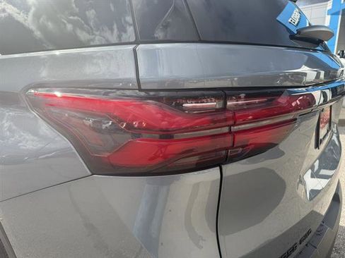 Certified 2023 Chevrolet Traverse RS image 34