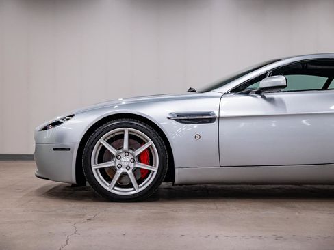 Used 2007 Aston Martin V8 Vantage Coupe RWD image 24