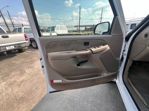 Used 2001 GMC Sierra 2500 4x4 Extended Cab w/ Convenience Plus Group image 37