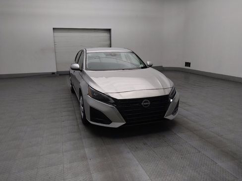 Used 2023 Nissan Altima 2.5 S FWD image 13