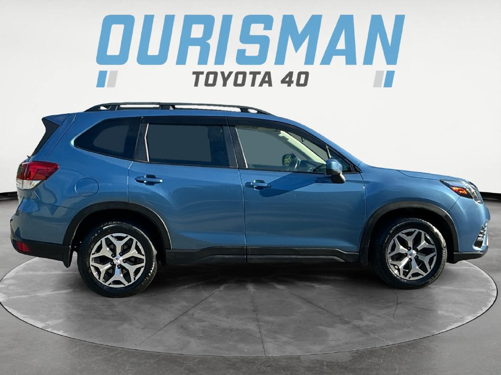 Used 2022 Subaru Forester Premium AWD/4WD image 8