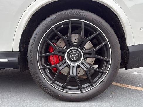 New 2025 Mercedes-Benz GLC 63 AMG S image 11