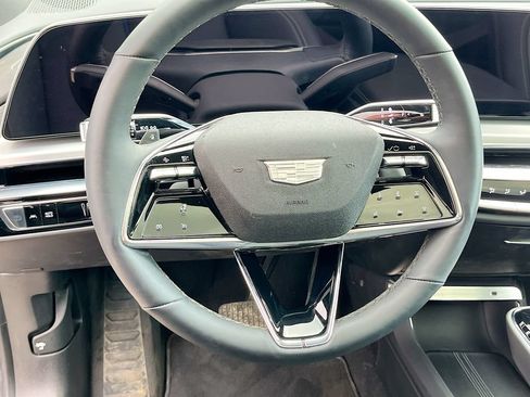 Used 2025 Cadillac Lyriq Sport RWD image 11