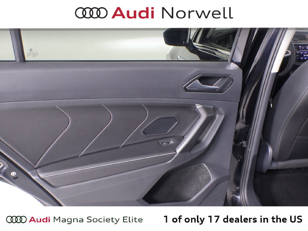 Used 2023 Volkswagen Tiguan SE AWD/4WD image 19