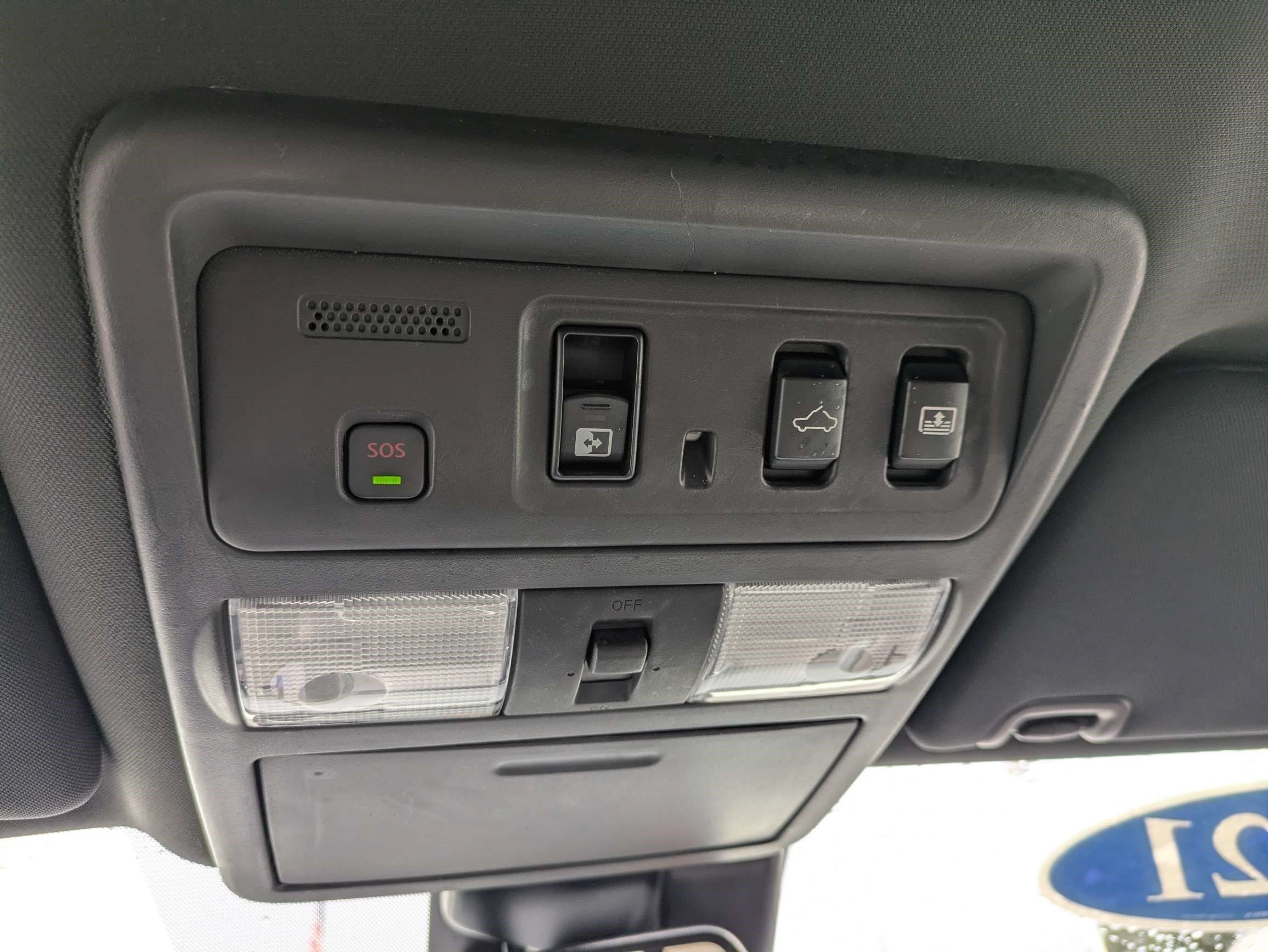 Used 2021 Nissan Titan Platinum Reserve w/ Moonroof Package AWD/4WD image 30