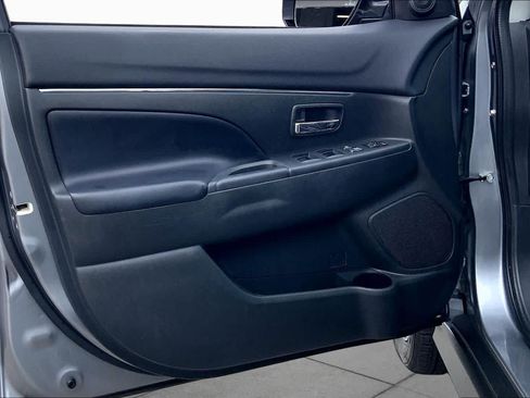 Used 2017 Mitsubishi Outlander Sport SEL FWD image 20