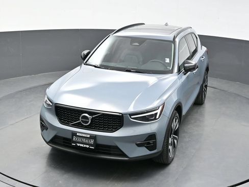 Used 2023 Volvo XC40 B5 Ultimate w/ Protection Package Premier AWD/4WD image 36