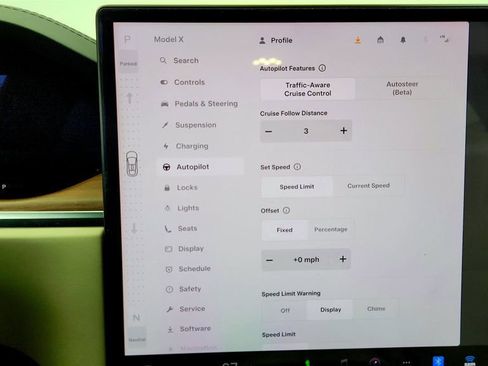 Used 2024 Tesla Model X image 19