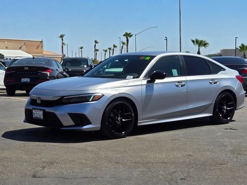 Used 2024 Honda Civic Sport image 8