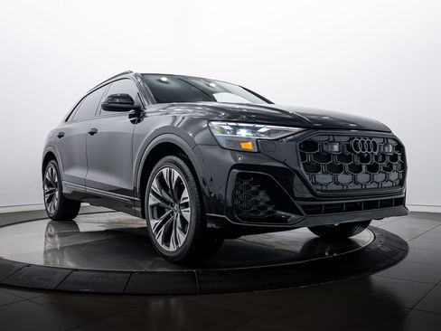 Certified 2024 Audi Q8 Premium Plus image 1