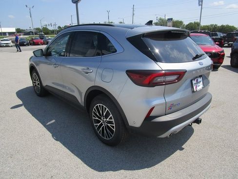 New 2024 Ford Escape SE w/ PHEV Premium Package image 4