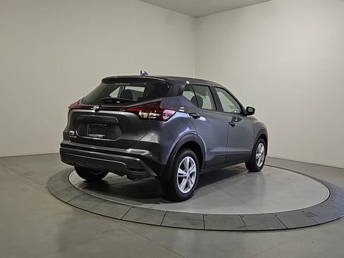 New 2025 Nissan Kicks Play S image 5