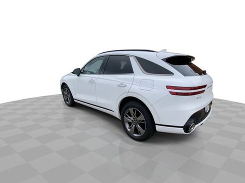 Used 2025 Genesis GV70 3.5T Sport AWD/4WD image 8