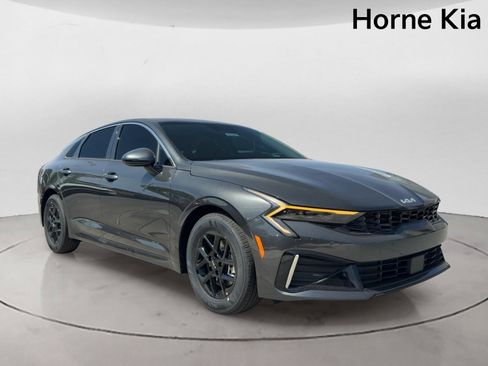 New 2026 Kia K5 LXS FWD image 2