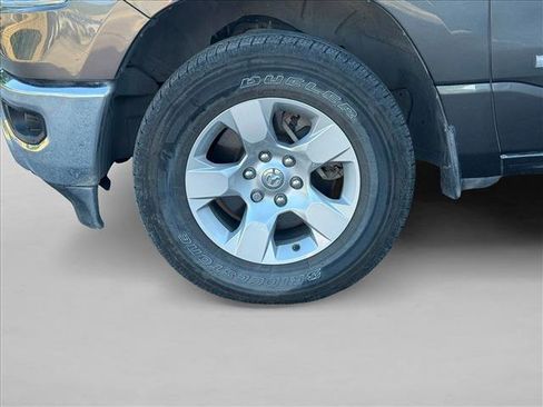 Used 2022 RAM 1500 Big Horn AWD/4WD image 12