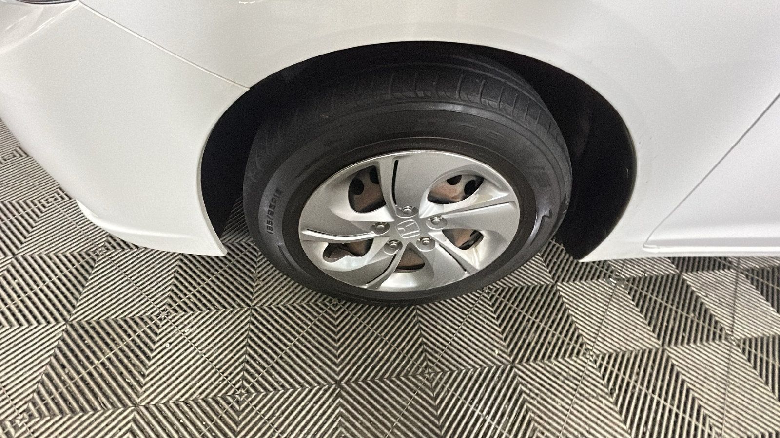 Used 2015 Honda Civic LX image 9