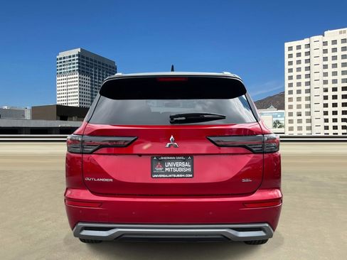 New 2025 Mitsubishi Outlander SEL image 4
