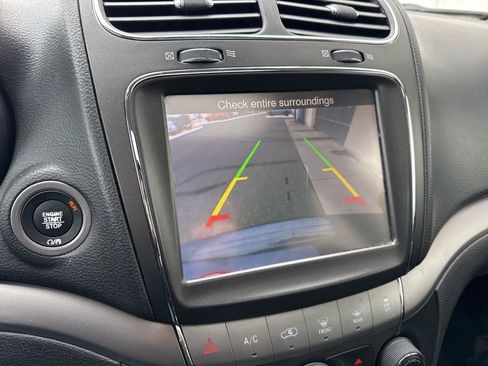 Used 2017 Dodge Journey Crossroad w/ Popular Equipment Group image 17