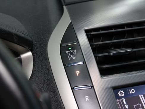 Used 2020 Lincoln MKZ Hybrid w/ Convenience Package FWD image 16
