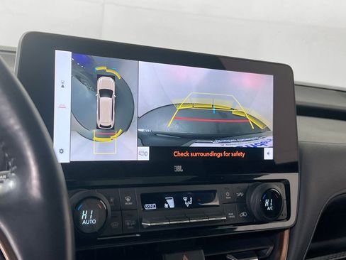 Used 2024 Toyota Grand Highlander Hybrid MAX Limited image 13