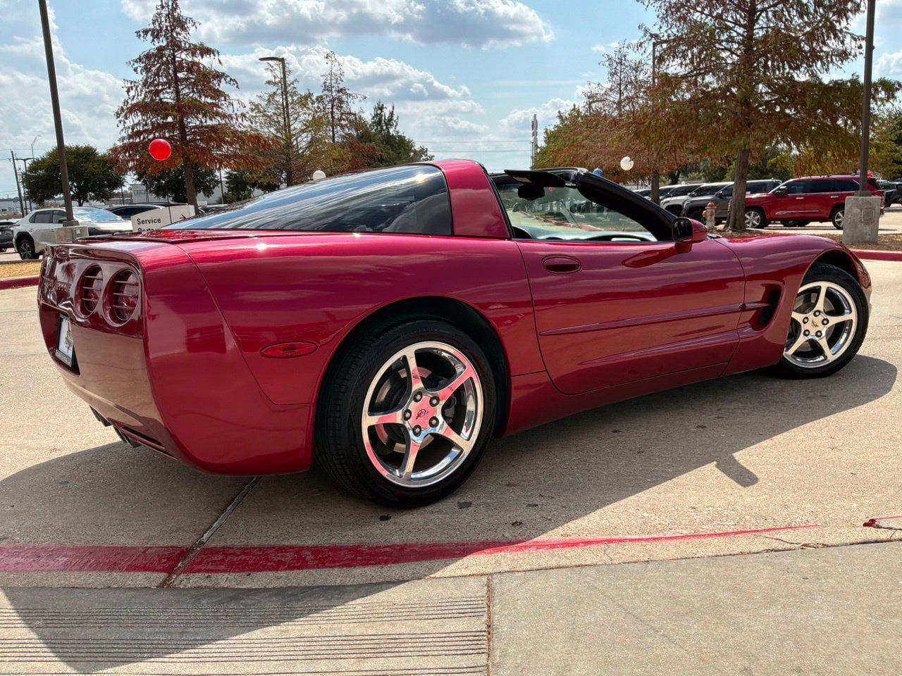 Used 2004 Chevrolet Corvette Coupe w/ Roof Package RWD image 10