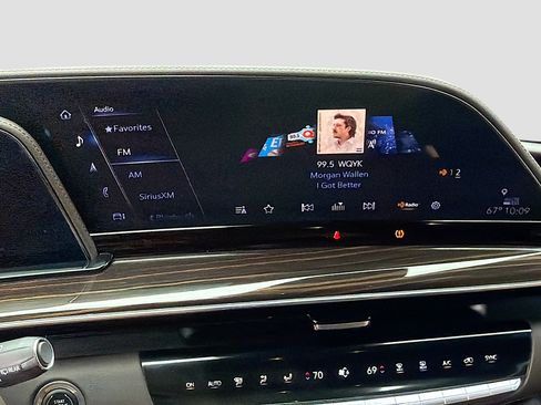 Used 2023 Cadillac Escalade ESV Premium Luxury w/ Performance Package image 33