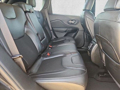 Used 2020 Jeep Cherokee Latitude Plus image 20