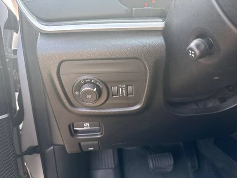 Used 2021 Jeep Grand Cherokee L Limited w/ Luxury Tech Group II AWD/4WD image 18