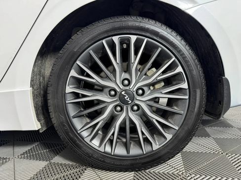Used 2023 Kia Forte GT-Line w/ GT-Line Premium Package FWD image 43