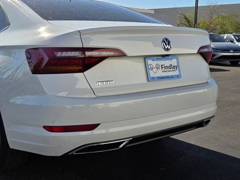 Used 2019 Volkswagen Jetta R-Line w/ R-Line Cold Weather Package FWD image 5