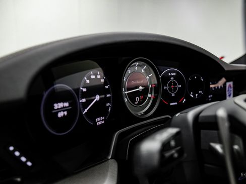 Used 2022 Porsche 911 Turbo S image 39