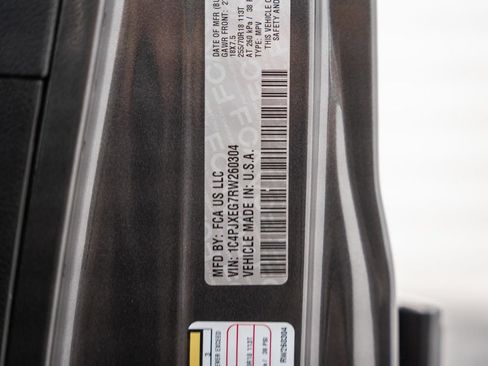 Used 2024 Jeep Wrangler Unlimited Sahara w/ Technology Group AWD/4WD image 43